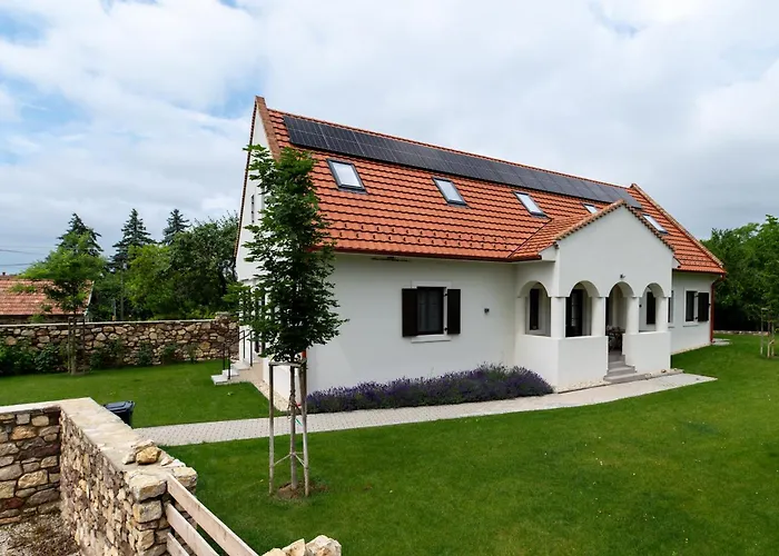 Viktoria Kohaz Apartment *